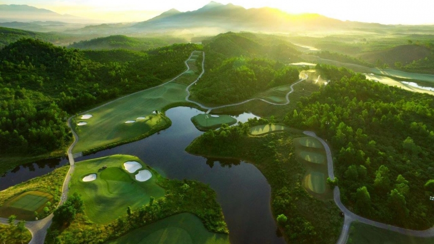 Two Vietnamese representatives awarded Best Golf Course Asia 2024